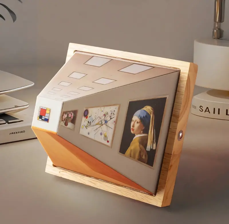 3D Lenticular Wall Light With Depth Effect 1