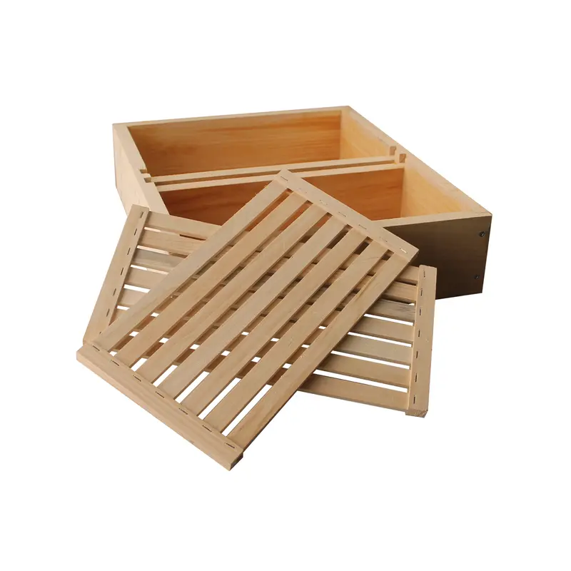 8-Frame Amish Feeder Hive Box With Floating Slatted Bottom – Secure, Mess-Free Sugar Syrup Feeding 1