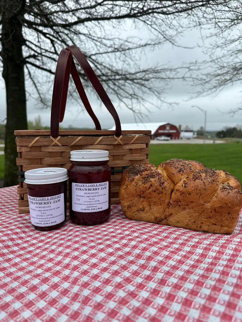 Amish Strawberry Jam – Classic Berry Spread, Small-Batch Crafted 1
