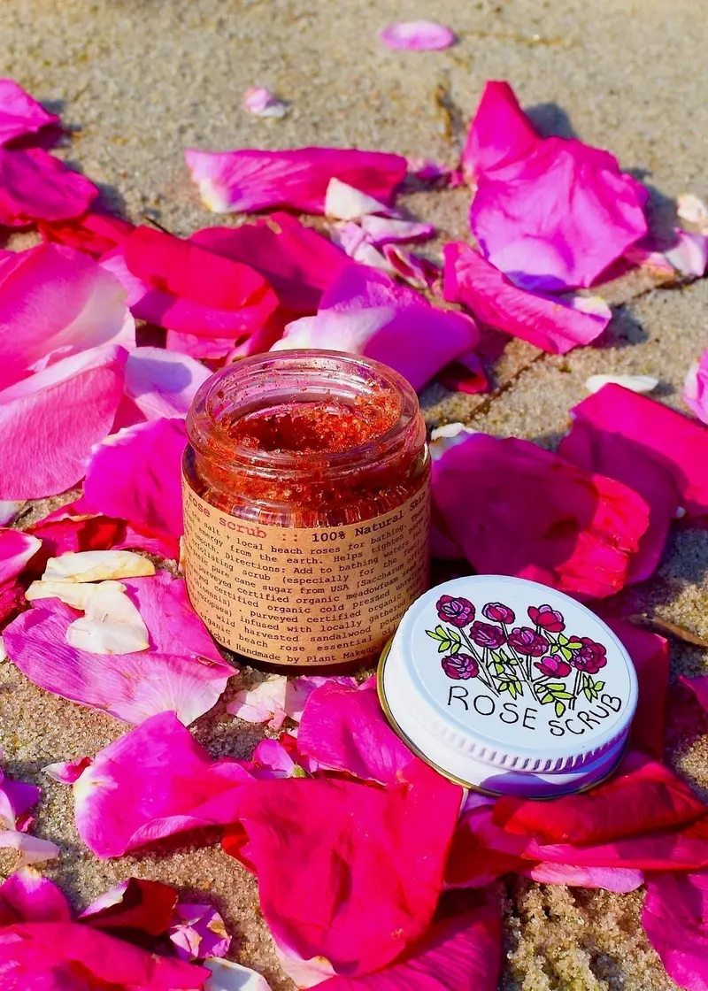 Beach Rose Body Scrub – Exfoliating Sea Salt & Rose Petal Blend 1