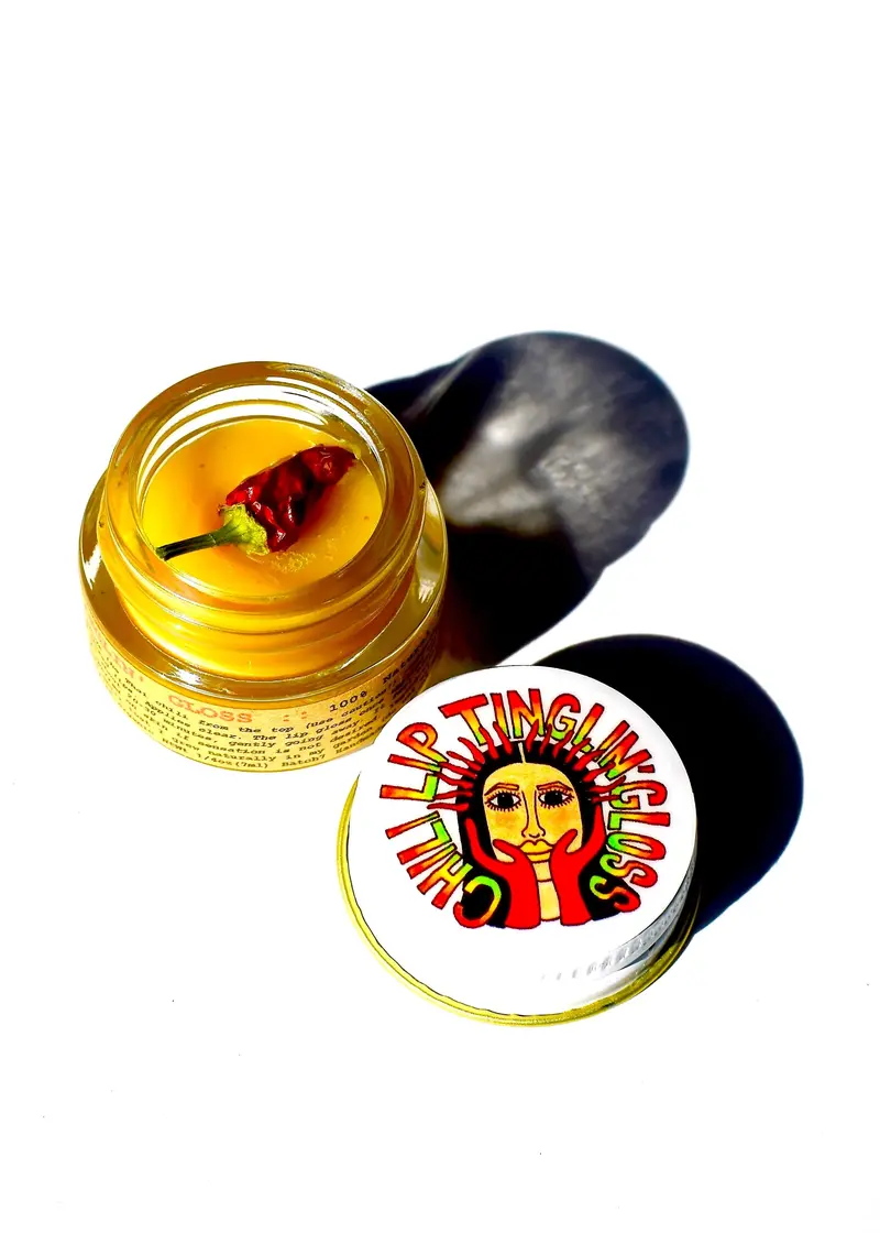 Chili Lip Tingling Gloss – Warm Spice-Infused Shine With Gentle Plumping Effect 1