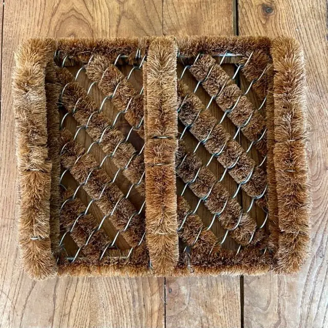 Coconut Fiber Boot Scraper Mat – Heavy-Duty Entryway Cleaner 1