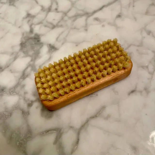 Gardener’S Nail Brush – Sturdy Bristles For Tough Soil Removal 1