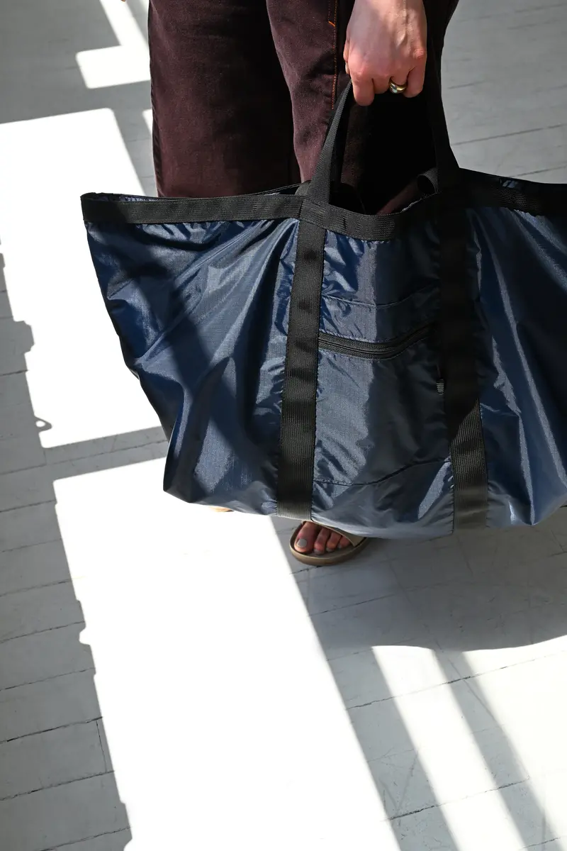 Medium Weekender Bag In Navy And Black 1