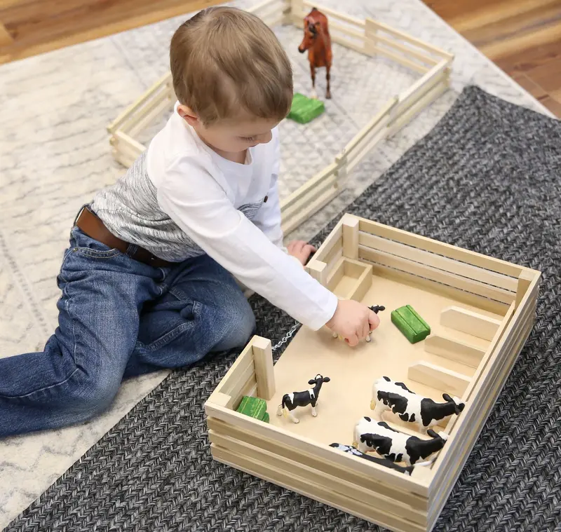 Miniature Wooden Stockyard Toy – 7-Stall Design, Amish-Hewn Hardwood 1
