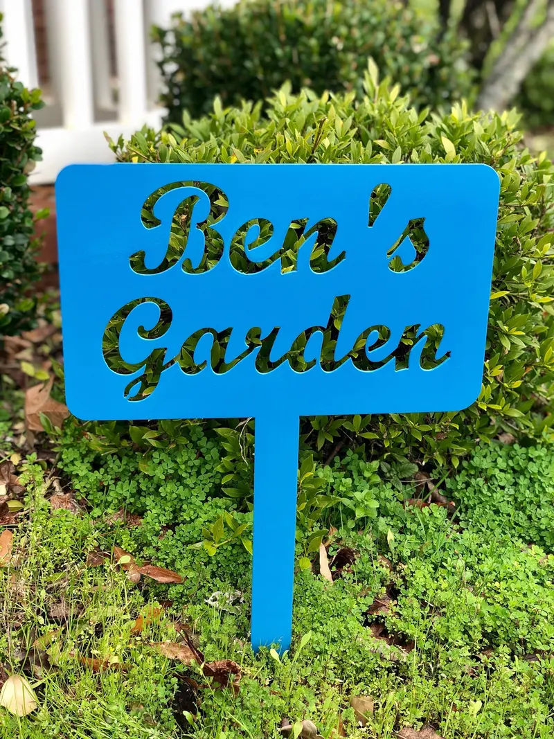 Personalized Garden Stake – Fully Customizable Metal Yard Sign 1