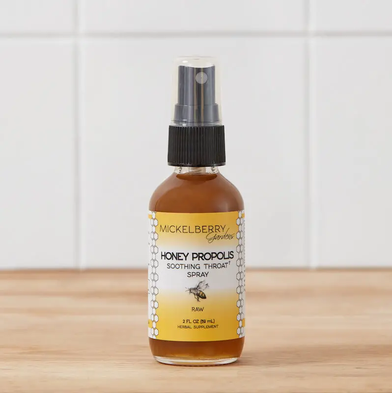 Propolis & Honey Soothing Throat Spray 1