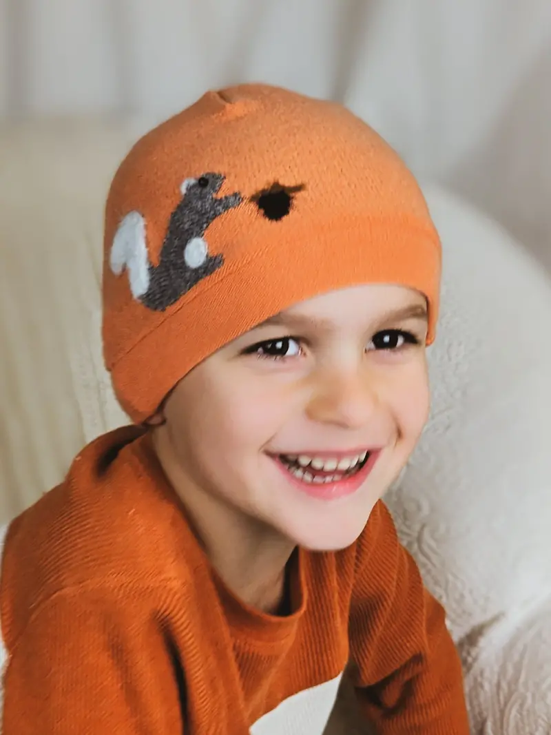 Squirrel-Embellished Cashmere Hat For Kids 1