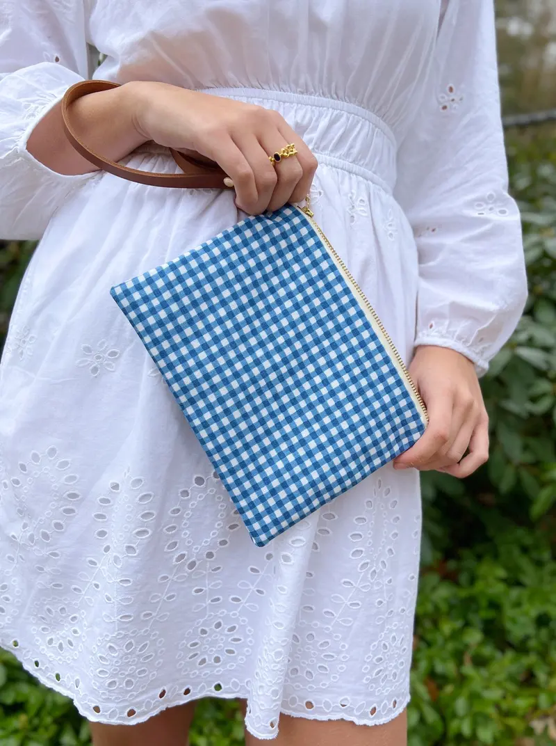 Summer Picnic Themed Wristlet Purse With Woven Detail 1