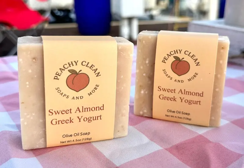 Sweet Almond & Greek Yogurt Nourishing Body Wash 1